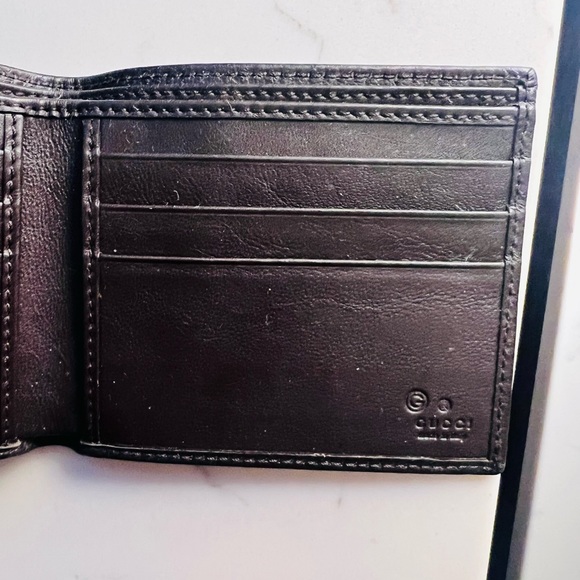 Men’s Gucci leather and canvas wallet - Picture 3 of 3